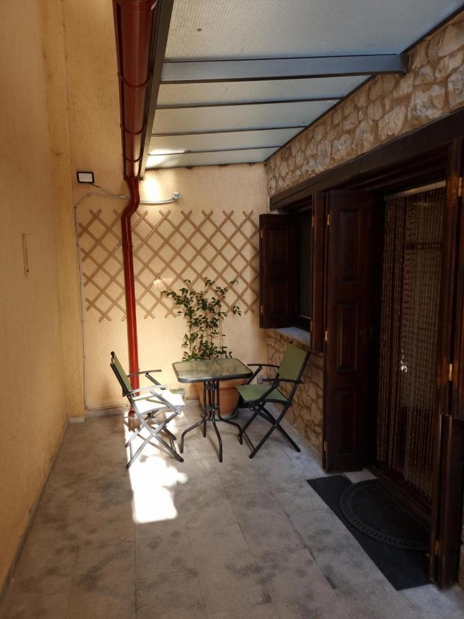 Ari'S Apartment Арахова Экстерьер фото